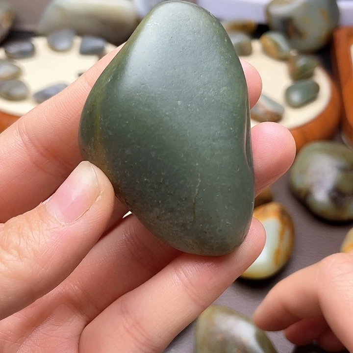 和田玉未镶嵌颈饰5