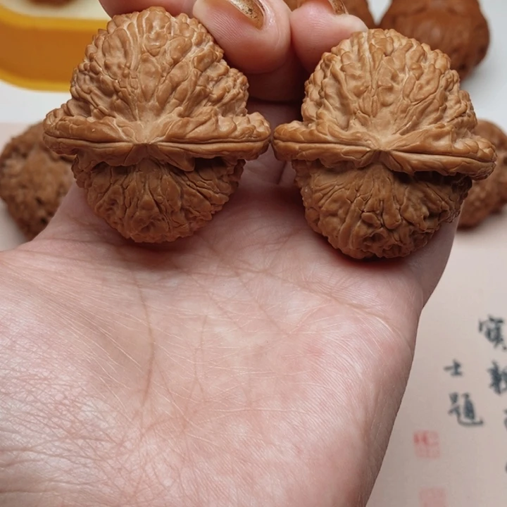 把件文玩核桃小***。白狮子42