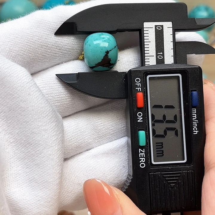 绿松石珠宝未镶嵌