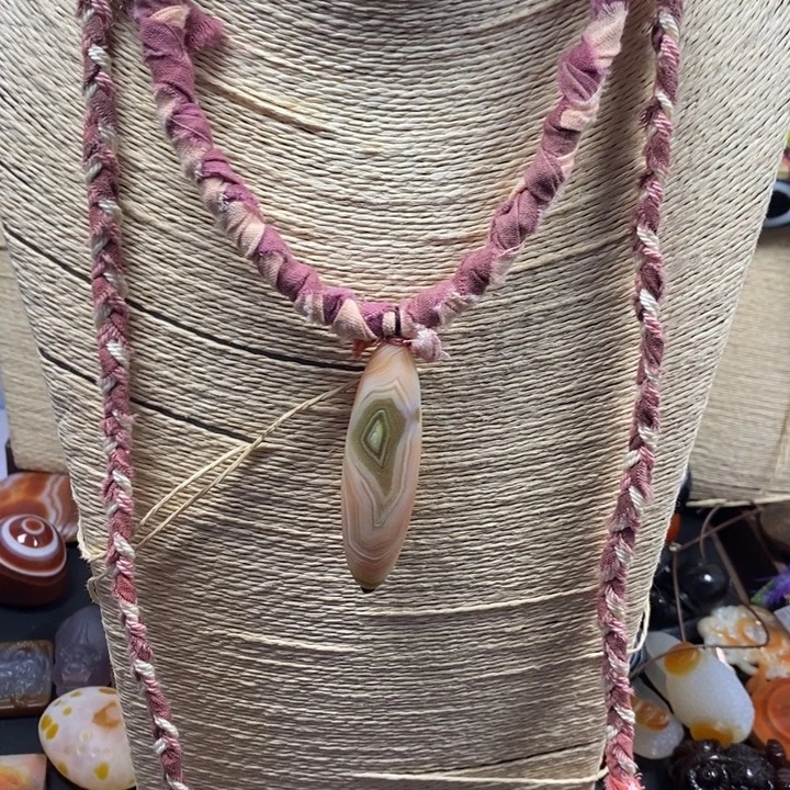 玛瑙/玉髓未镶嵌颈饰