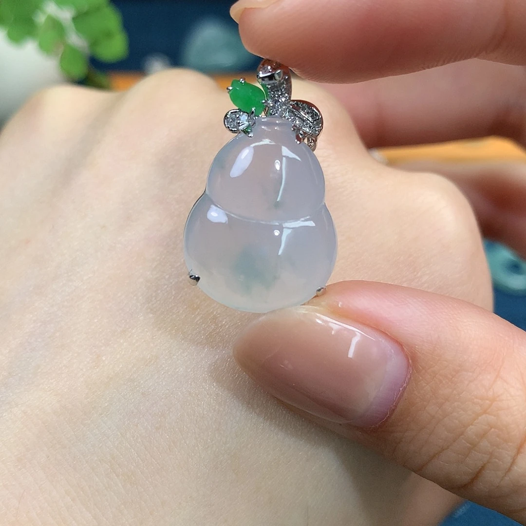 吊坠(不含链)18K金镶嵌翡翠