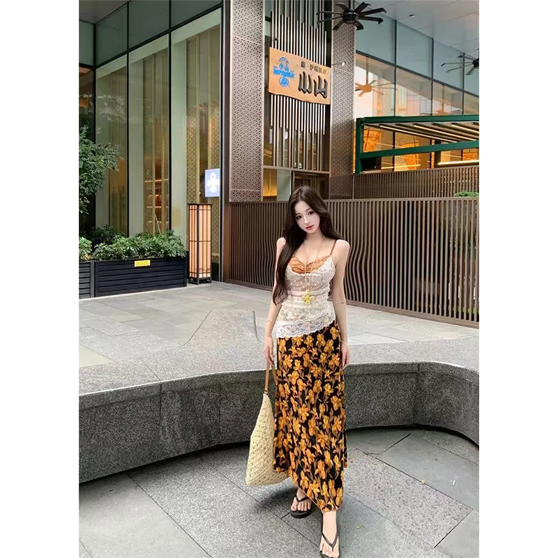 2025夏季新款法式纯欲风假两件蕾丝拼接吊带背心女配碎花半身裙