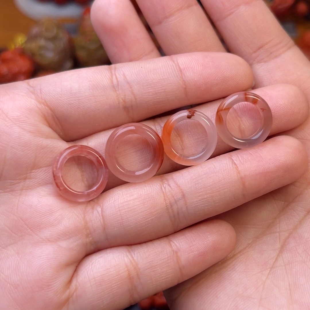 南红玛瑙未镶嵌冰飘10内径跑环多样性发货其中一件