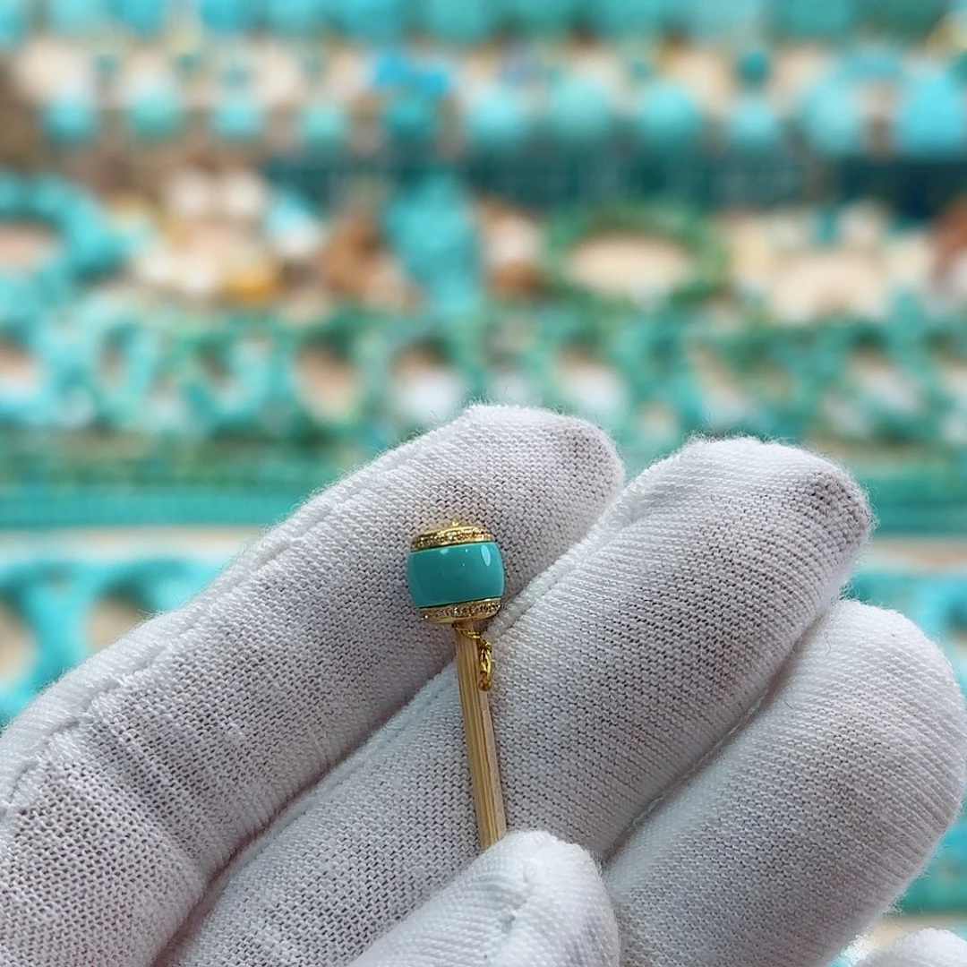 绿松石18K金镶嵌珠宝奇石