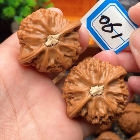 文玩核桃吊坠宫灯43精修
