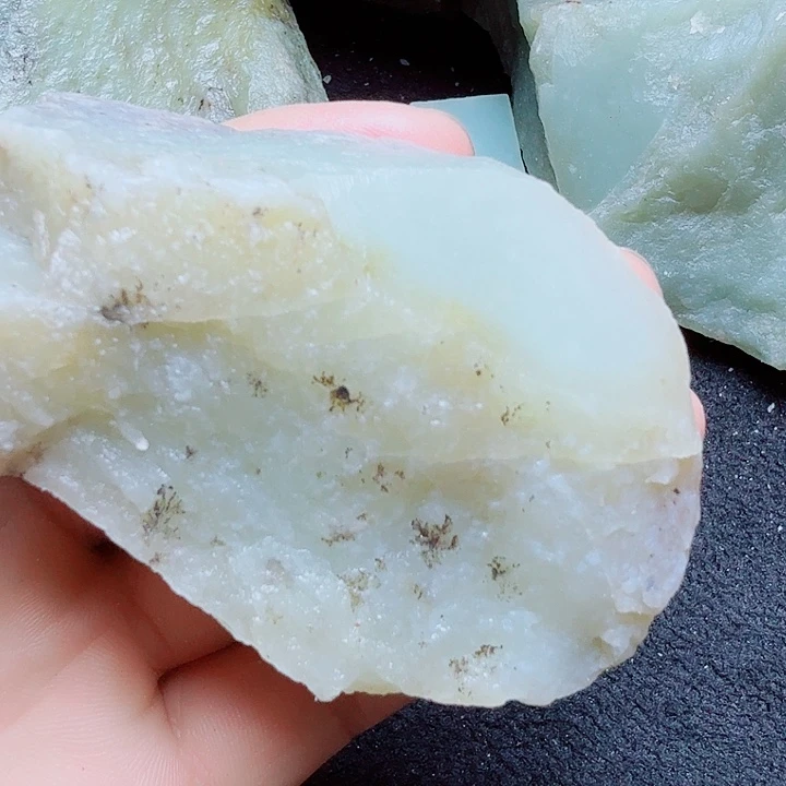 未镶嵌和田玉（糖玉）珠宝半成品