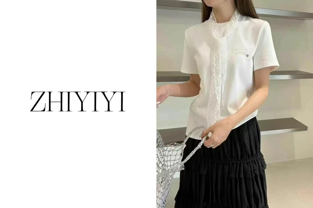 【ZHIYIYI】娟子推荐 2629款早春新款设计感立体宽松T恤配蕾丝围巾