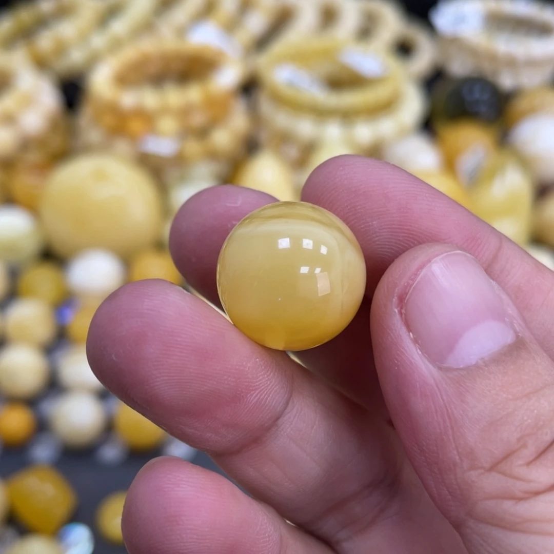 未镶嵌蜜蜡裸石16.6mm