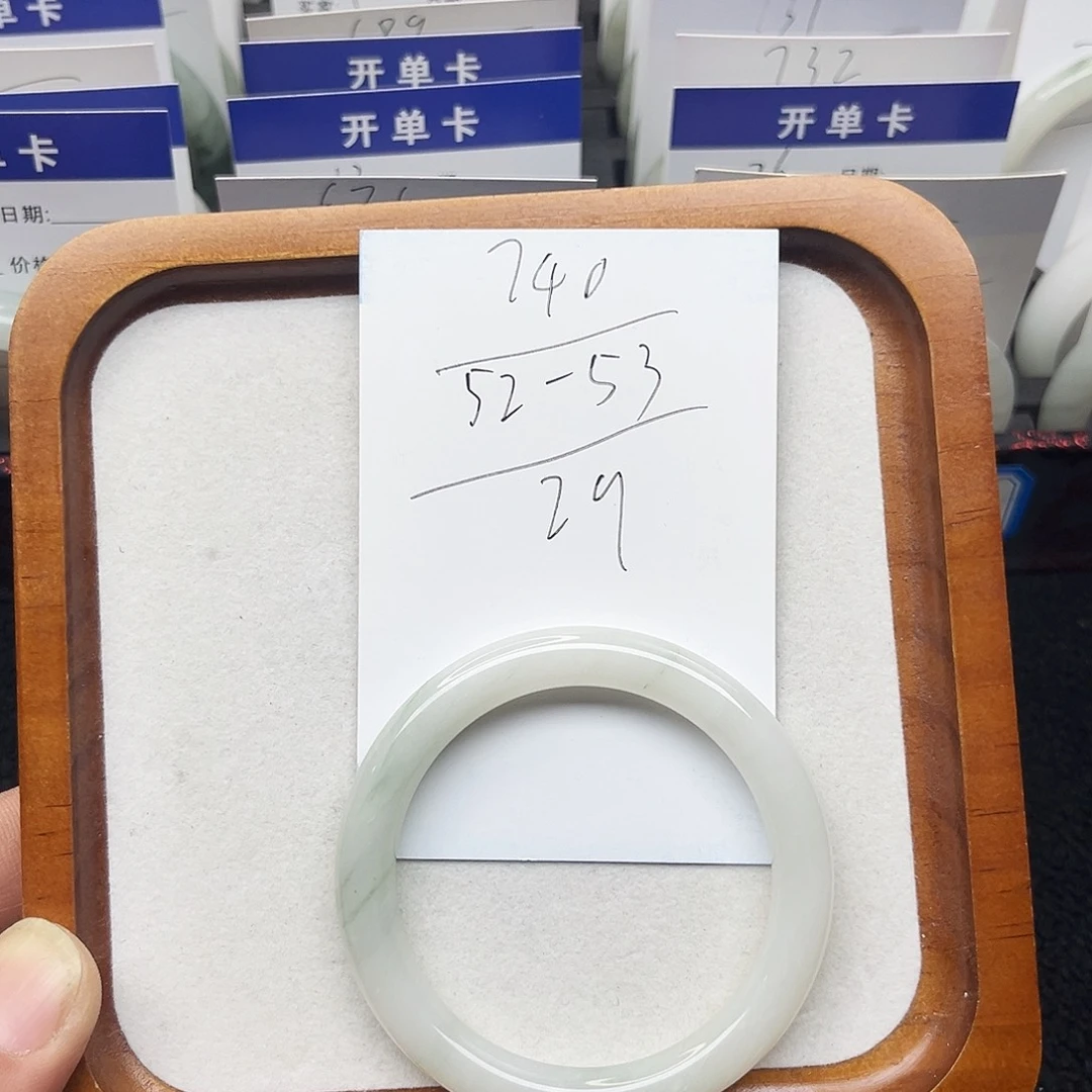 石英质玉未镶嵌手镯740