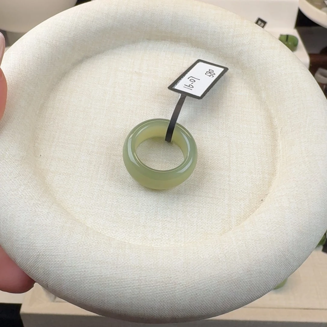 和田玉戒指未镶嵌禾****）