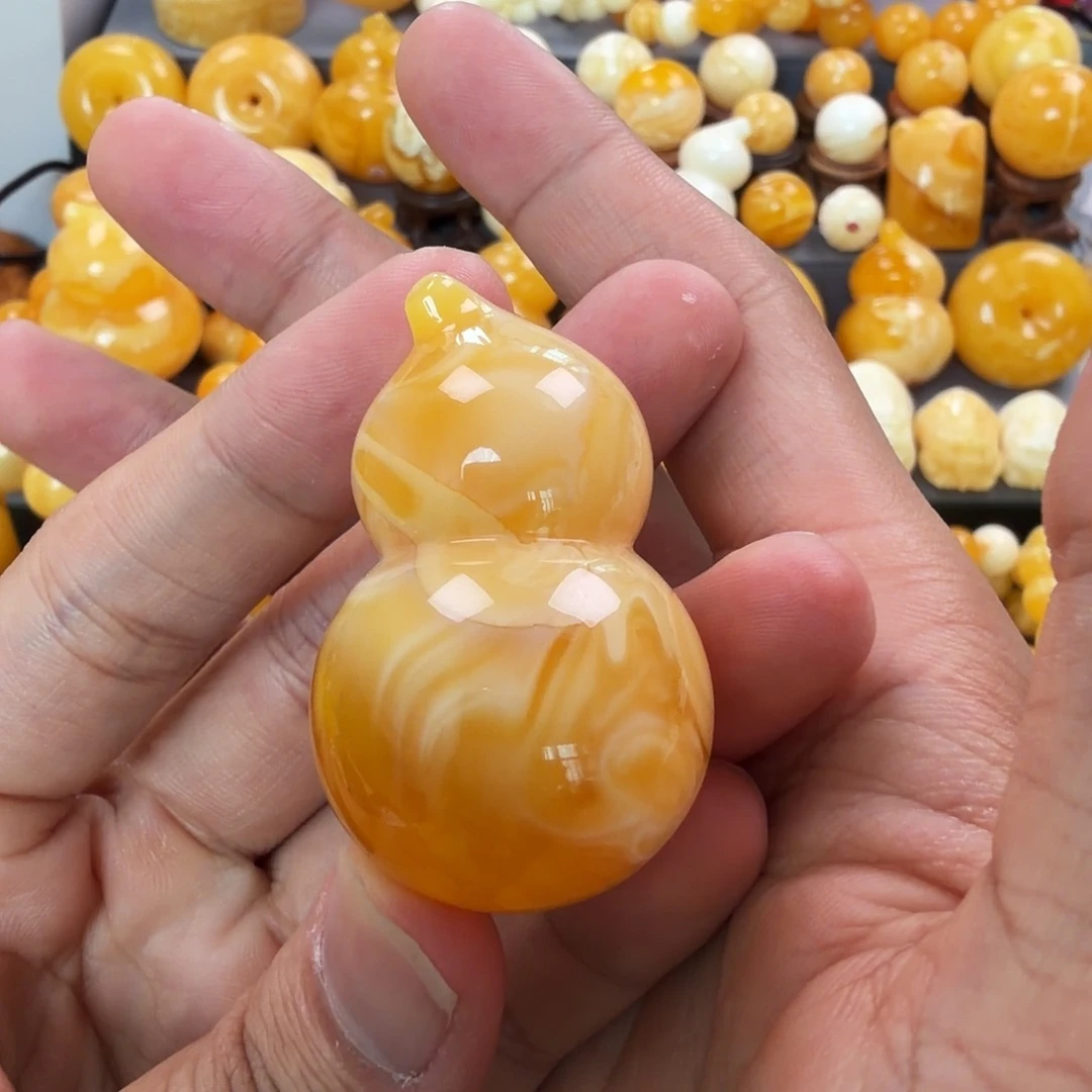 琥珀未镶嵌珠宝奇石