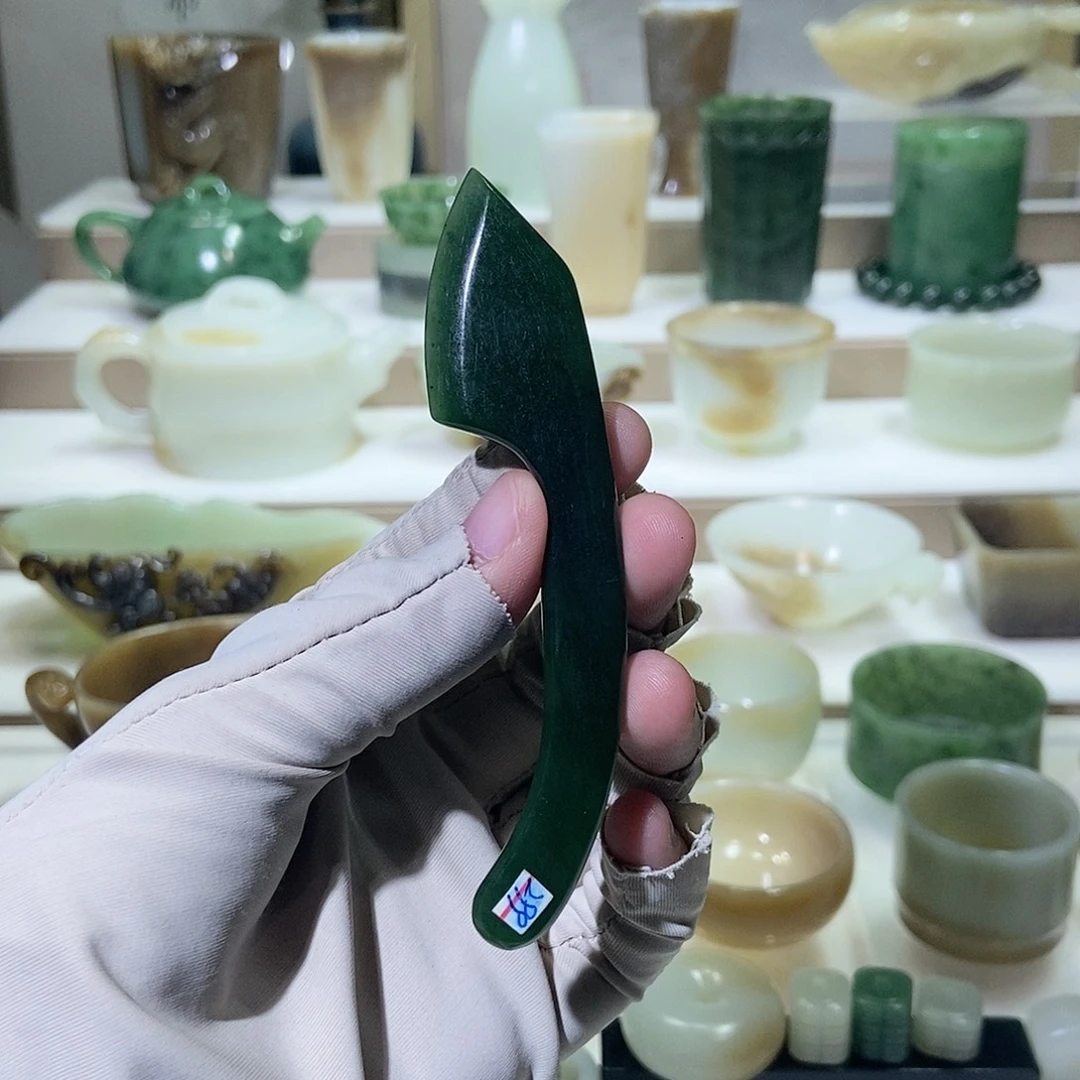 和田玉未镶嵌挂件碧玉茶刀