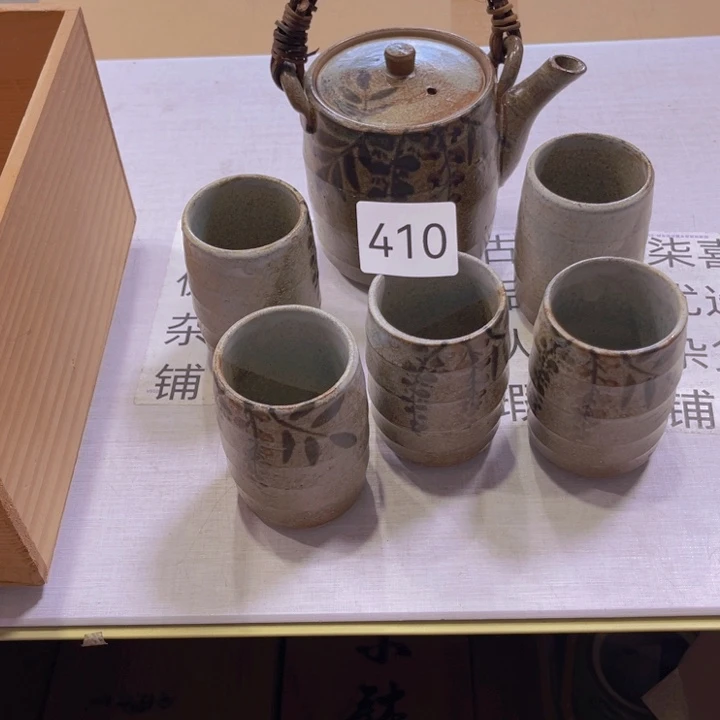 盖碗瓷器制作工艺精湛