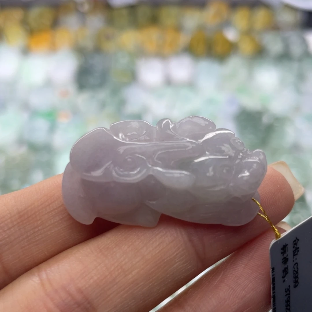 颈饰未镶嵌翡翠貔貅