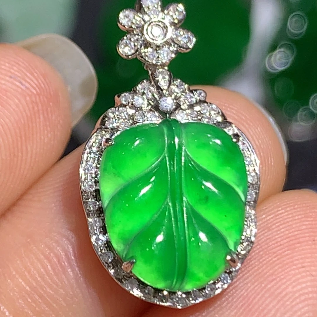 翡翠颈饰18K金镶嵌9、