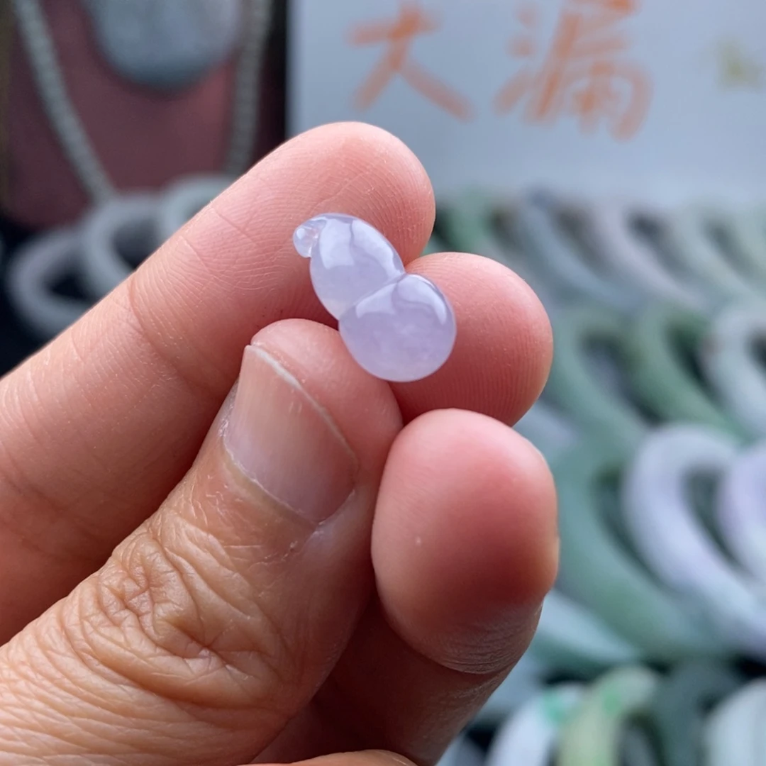 翡翠颈饰未镶嵌挂件