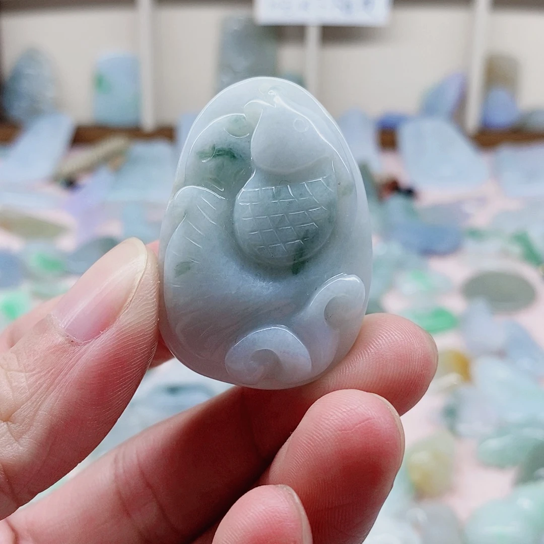 颈饰未镶嵌翡翠天然