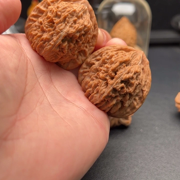 把件文玩核桃?*42.5三角楼