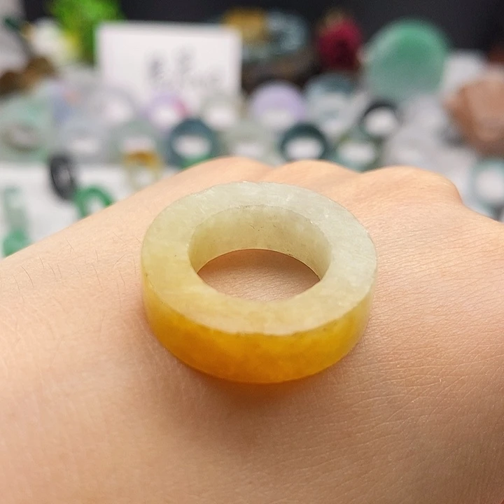 未镶嵌定制翡翠翡翠