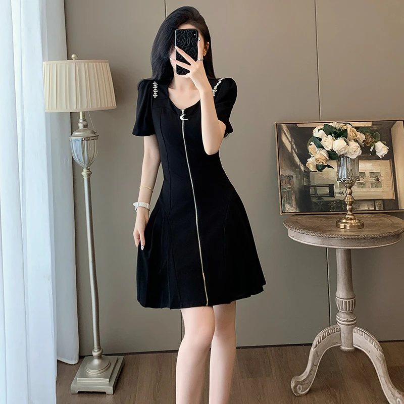 夏季赫本风黑色连衣裙女修身显瘦高级感气质小个子A字拉链小黑裙
