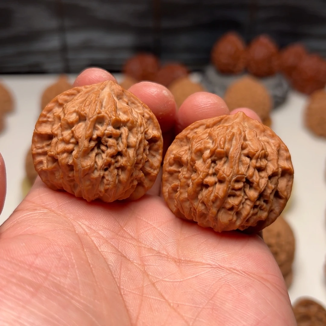 文玩核桃把件40蟠龙纹