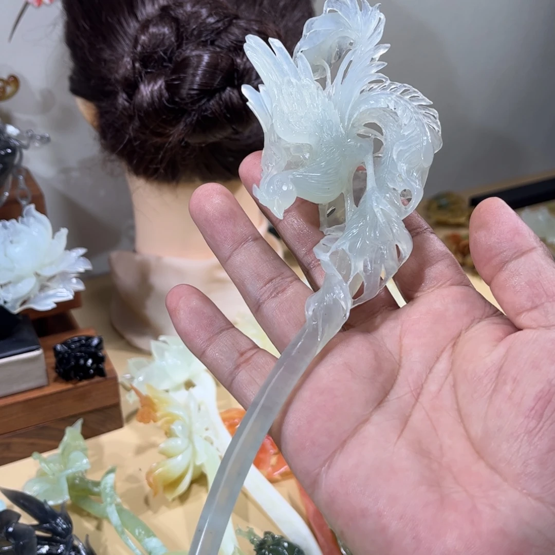 念***鱼蛇纹石玉合金发簪