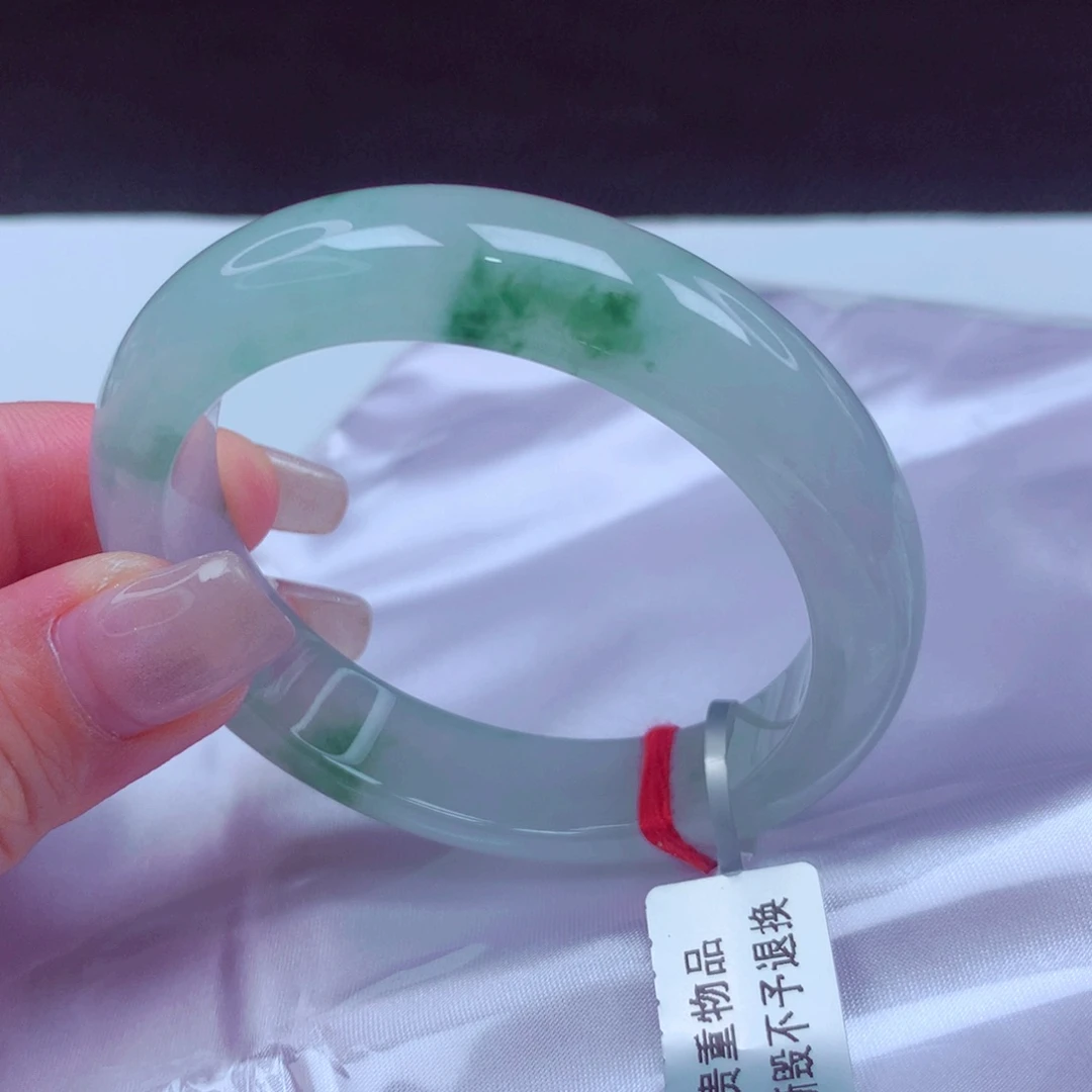 王***木翡翠手镯未镶嵌手镯88