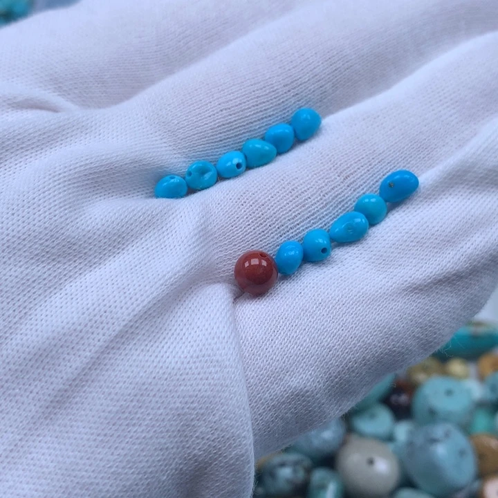 (***）南红玛瑙未镶嵌珠宝奇石