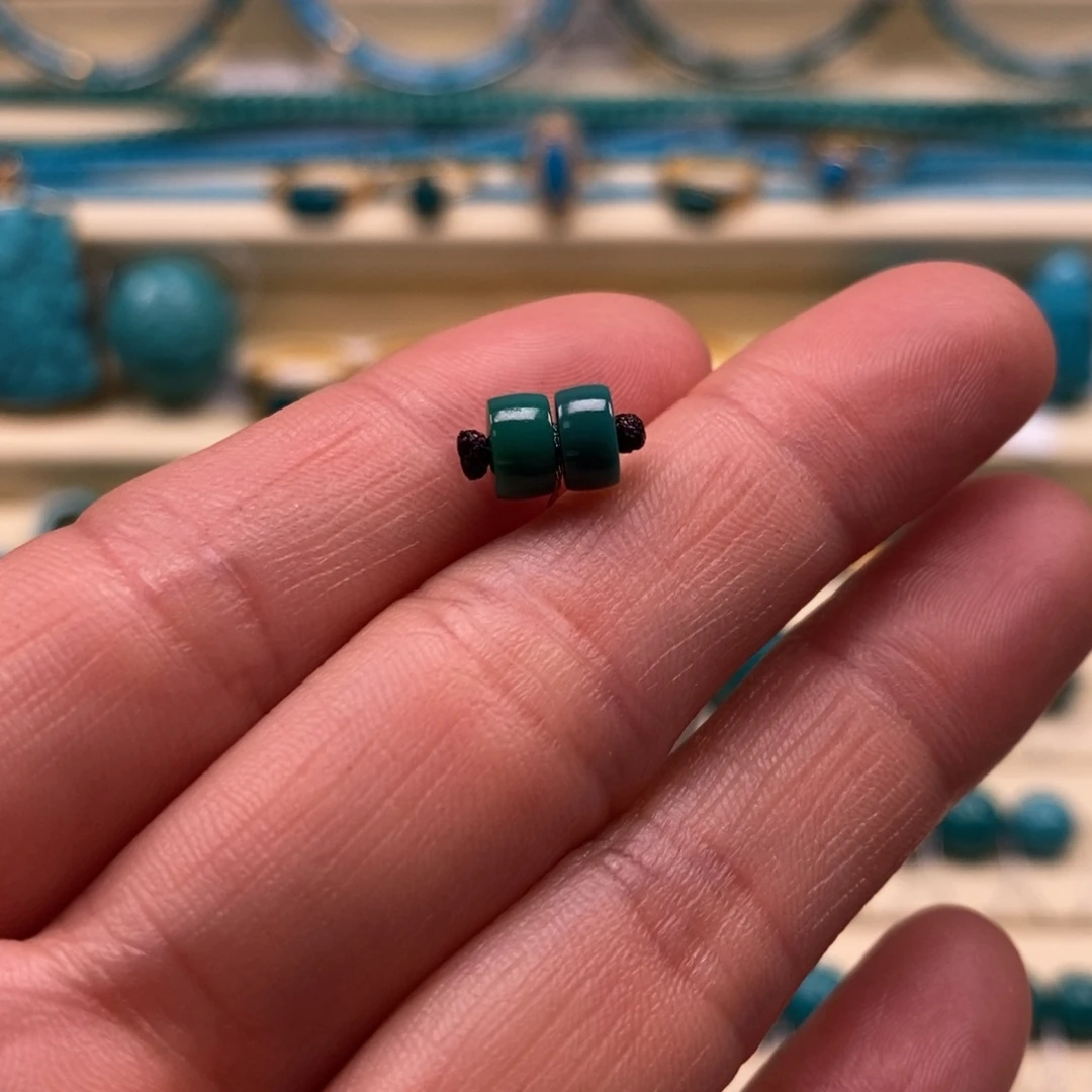 绿松石未镶嵌珠宝奇石直径5.8直切对珠