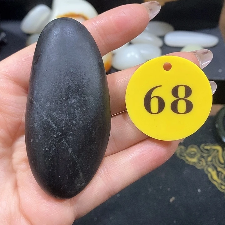 未镶嵌和田玉（糖玉）挂件