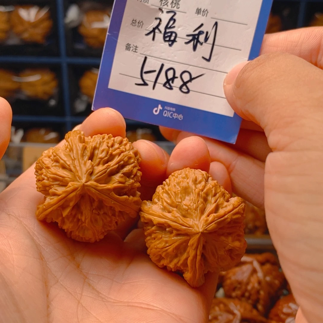 精品核桃38福利白奔