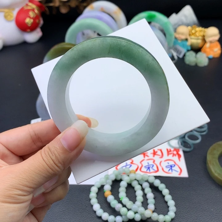 定制翡翠手镯未镶嵌
