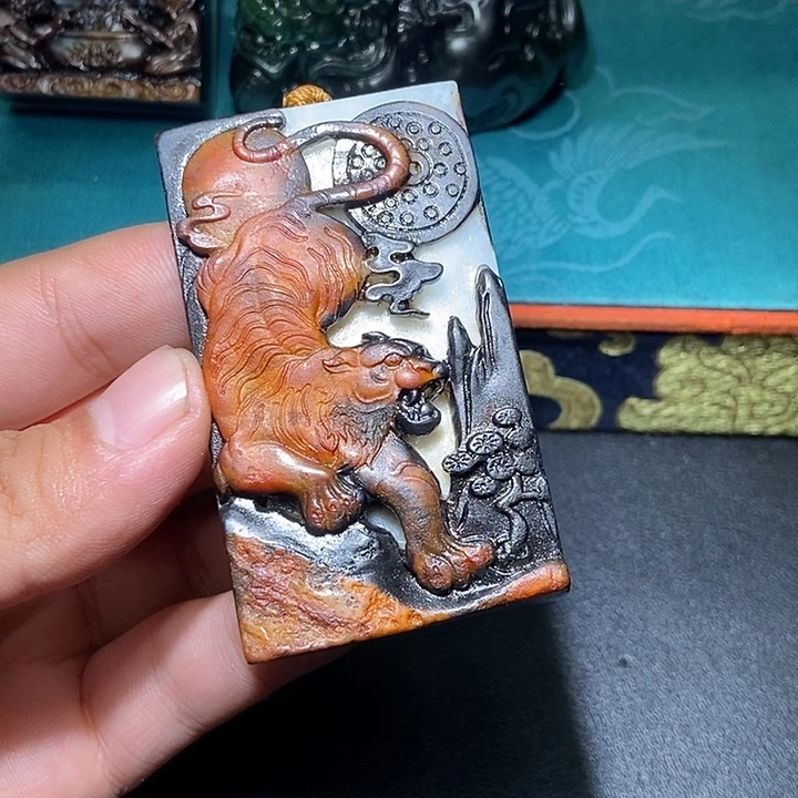 许***妍和田玉未镶嵌颈饰CC