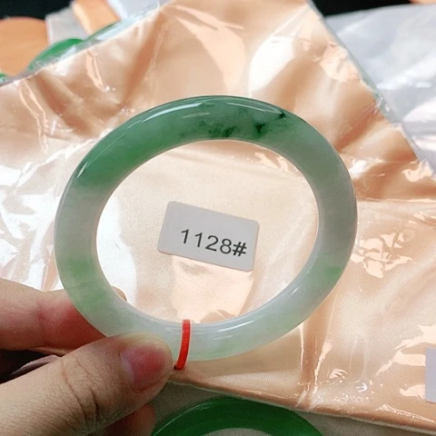 未镶嵌手镯翡翠1128