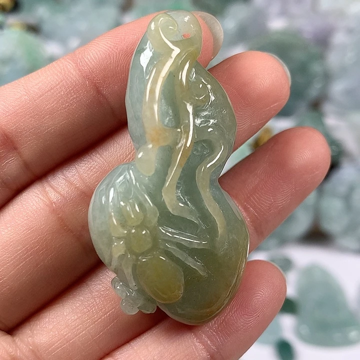 翡翠未镶嵌颈饰特色件葫芦卡厚13+