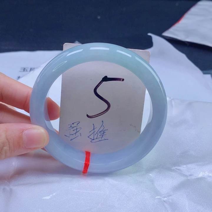 翡翠未镶嵌手镯圈口60606060