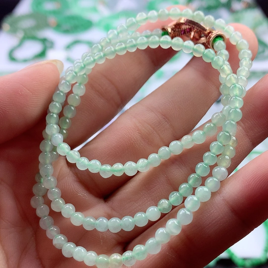 翡翠挂件未镶嵌项链