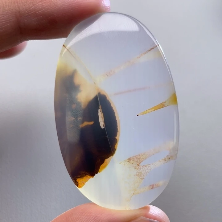 玛瑙/玉髓颈饰未镶嵌穿**空