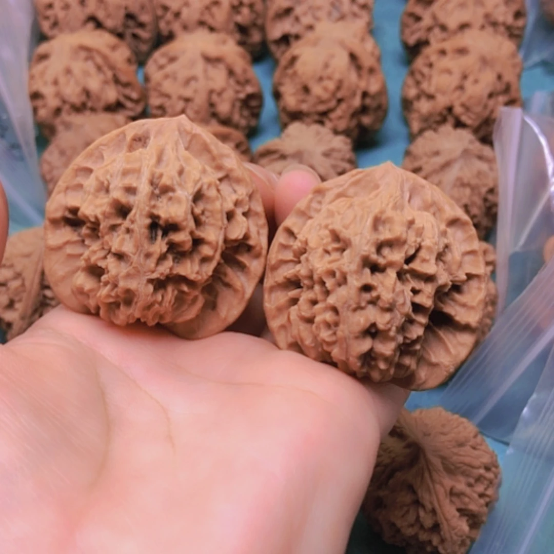 【闪购商品】摆件核桃42乾隆纹有修