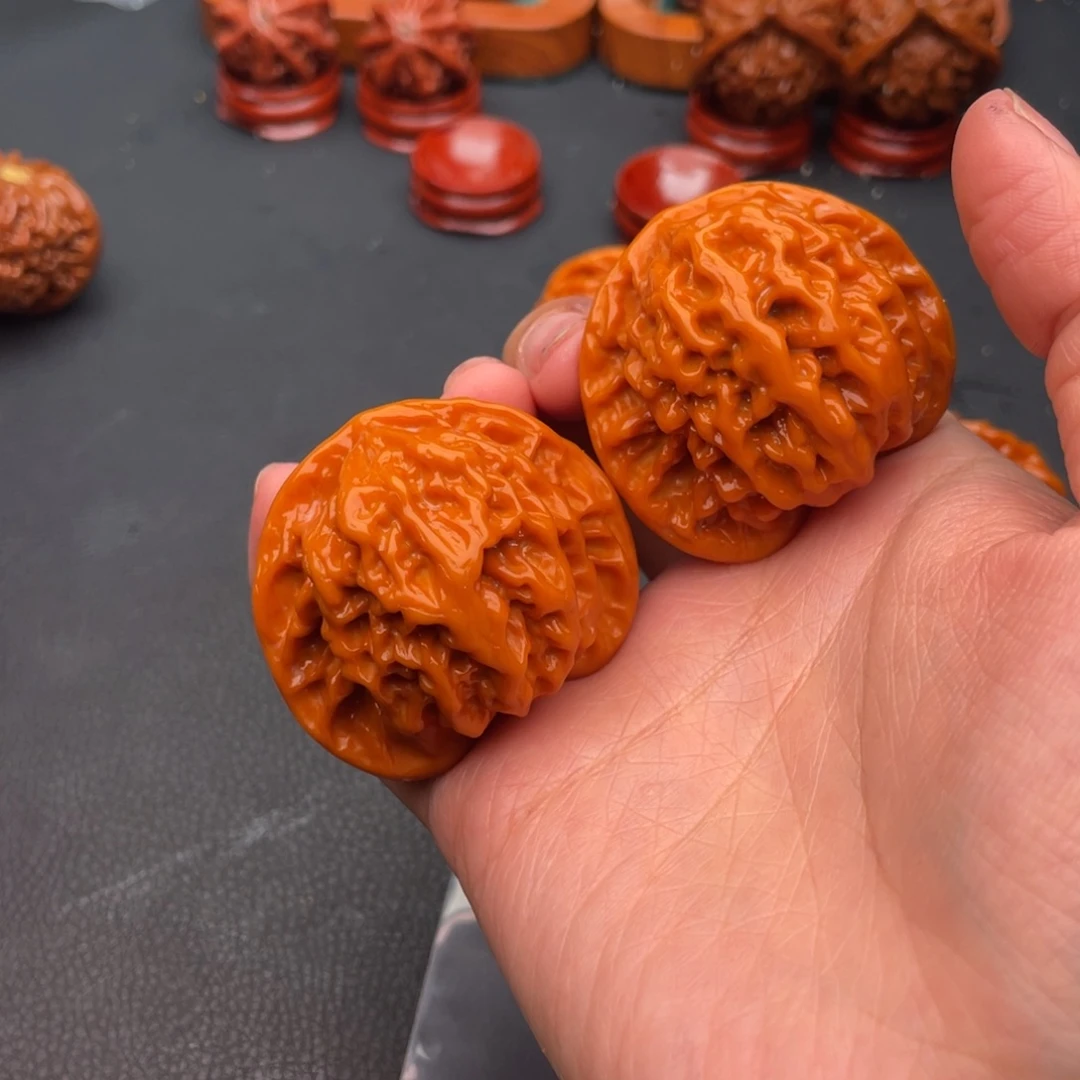 把件文玩核桃盘龙纹