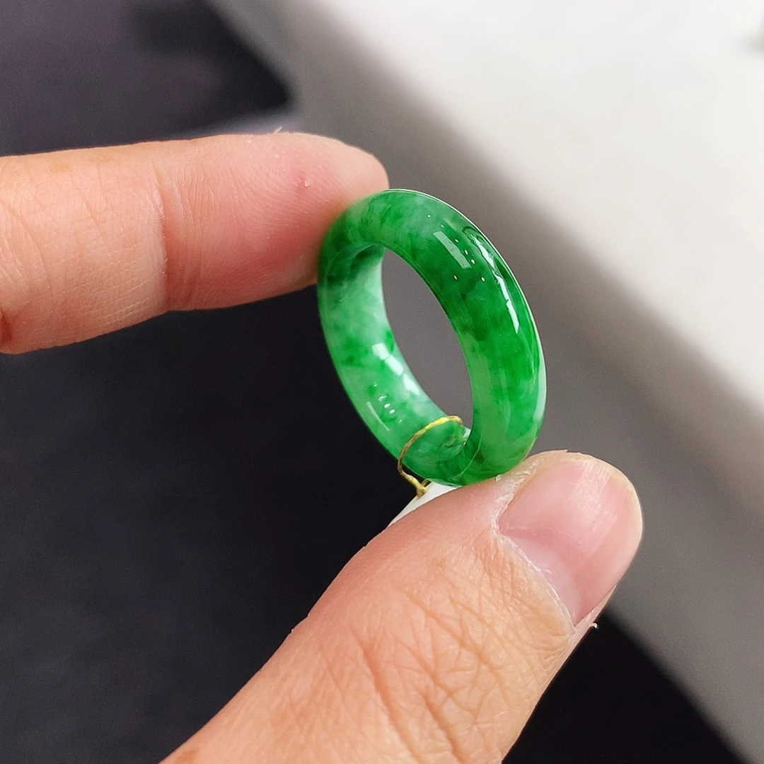 翡翠未镶嵌戒指18号