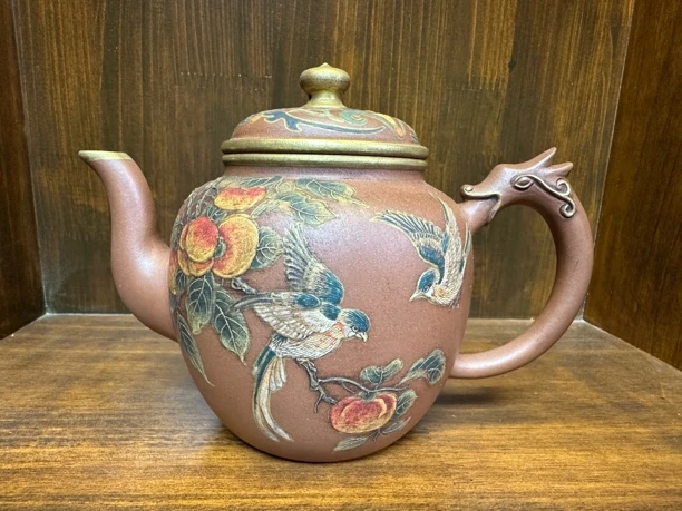 红泥宫灯描金老壶600CC