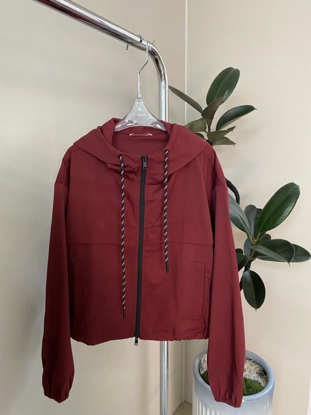 时尚户外休闲宽松连帽抽绳红色风衣外套