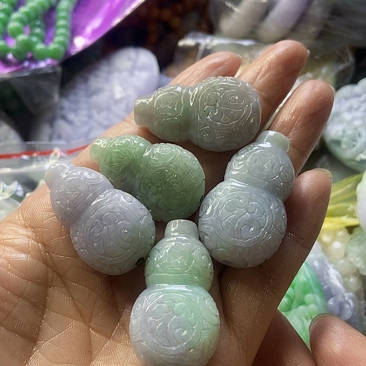 定制翡翠未镶嵌天然翡翠