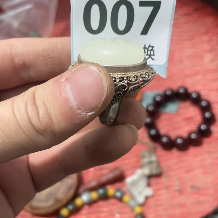 周***岭陶瓷直播间火爆热卖