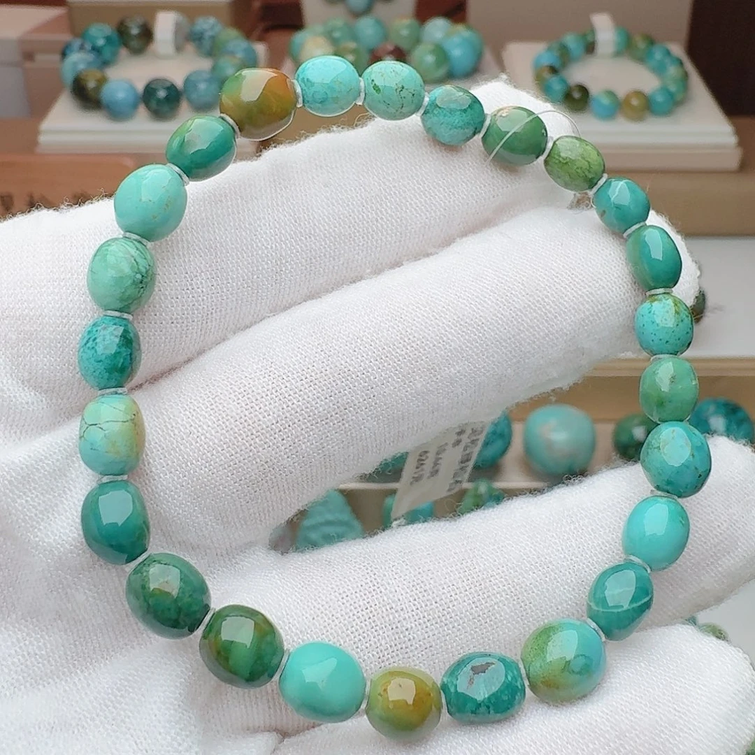 绿松石未镶嵌颈饰