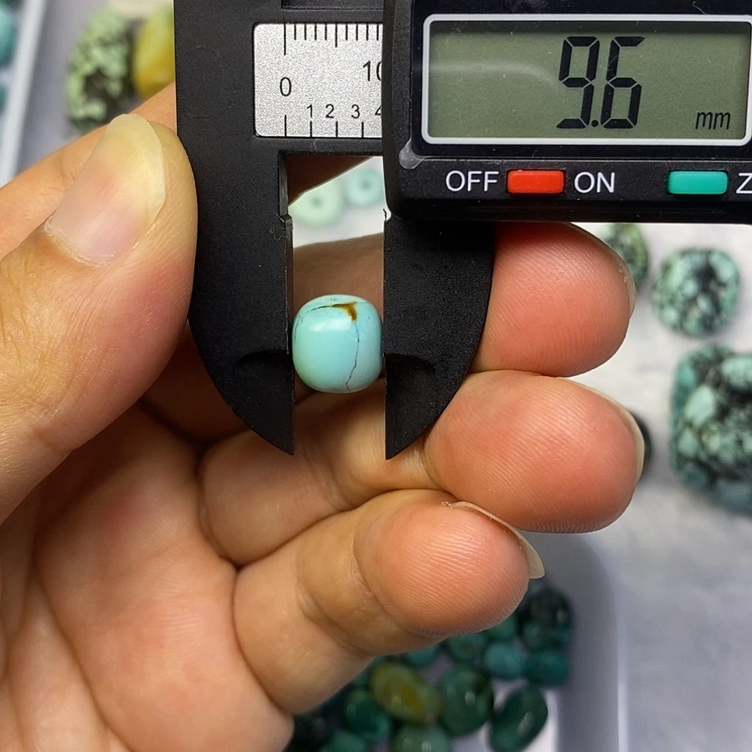 未镶嵌浅蓝老型卡9.7