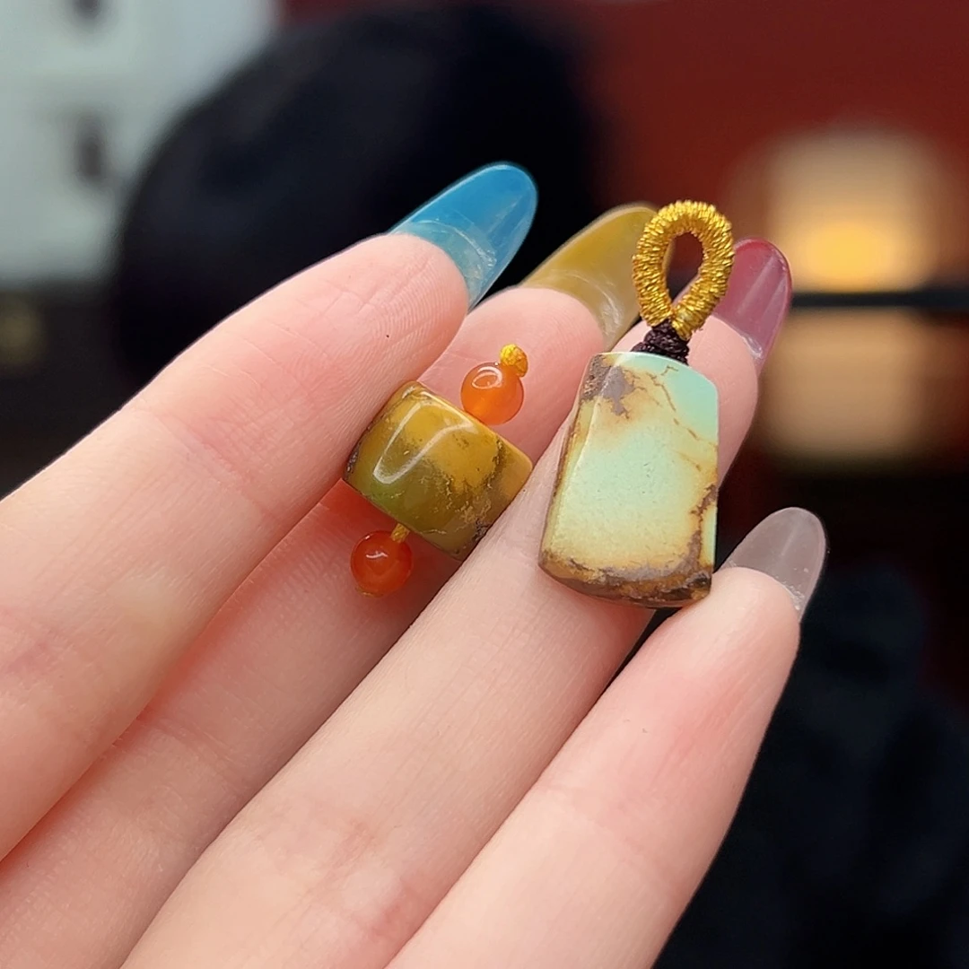 南红玛瑙未镶嵌珠宝奇石