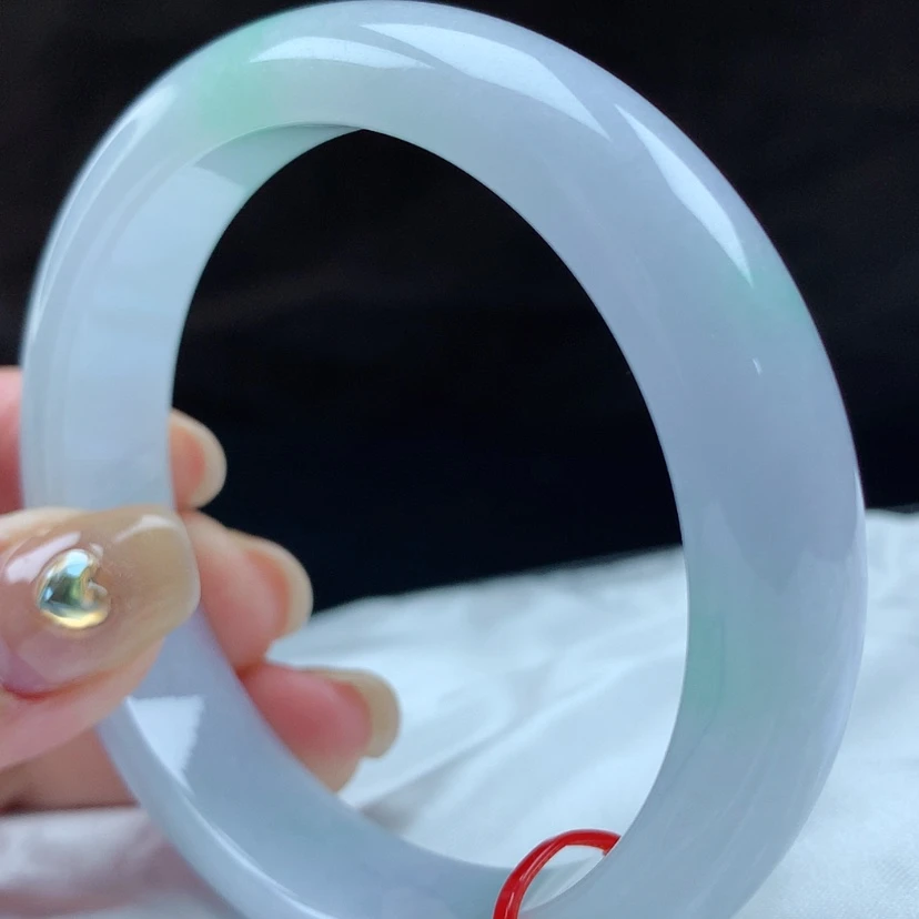 【闪购商品】翡翠手镯未镶嵌82006，