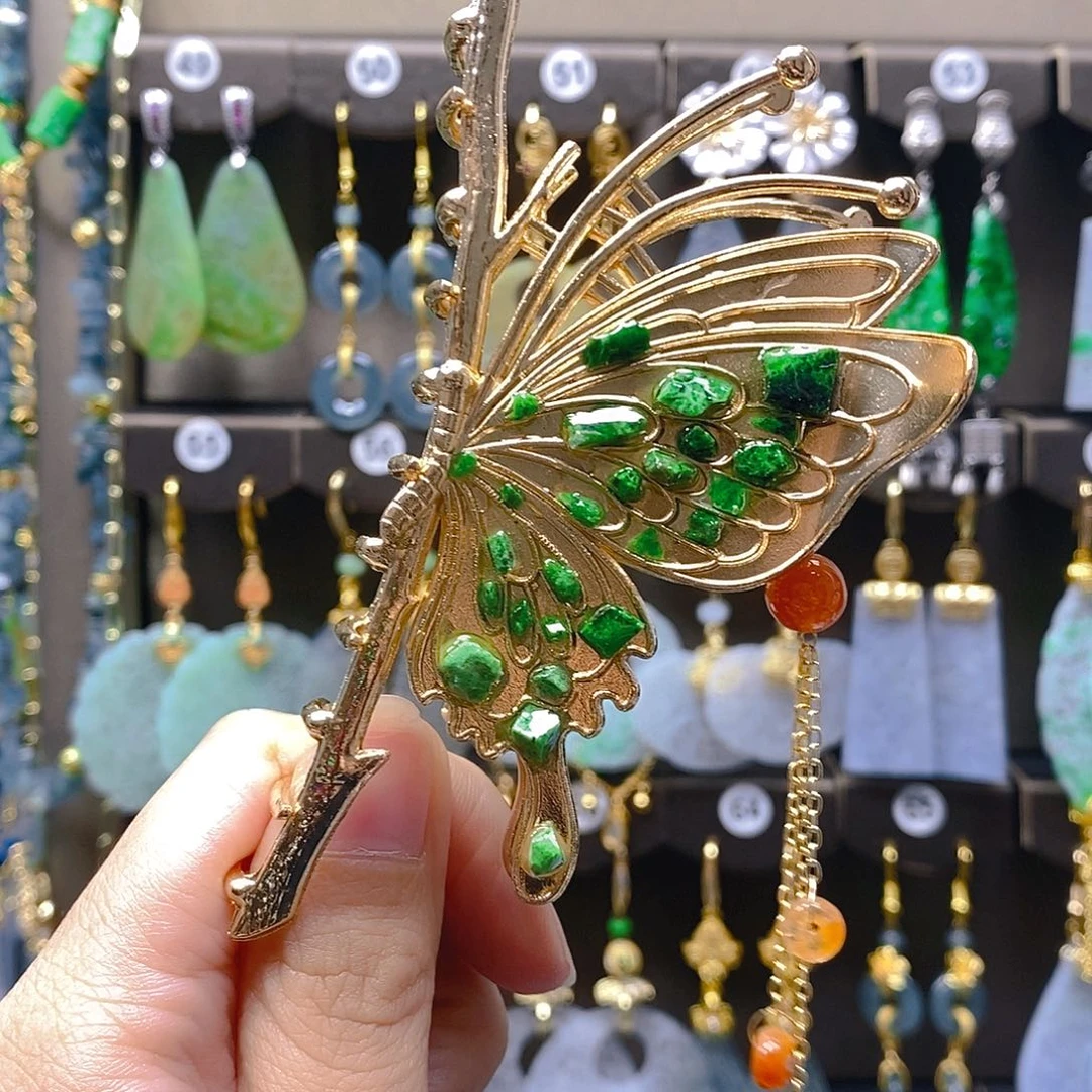 未镶嵌翡翠耳饰翡翠